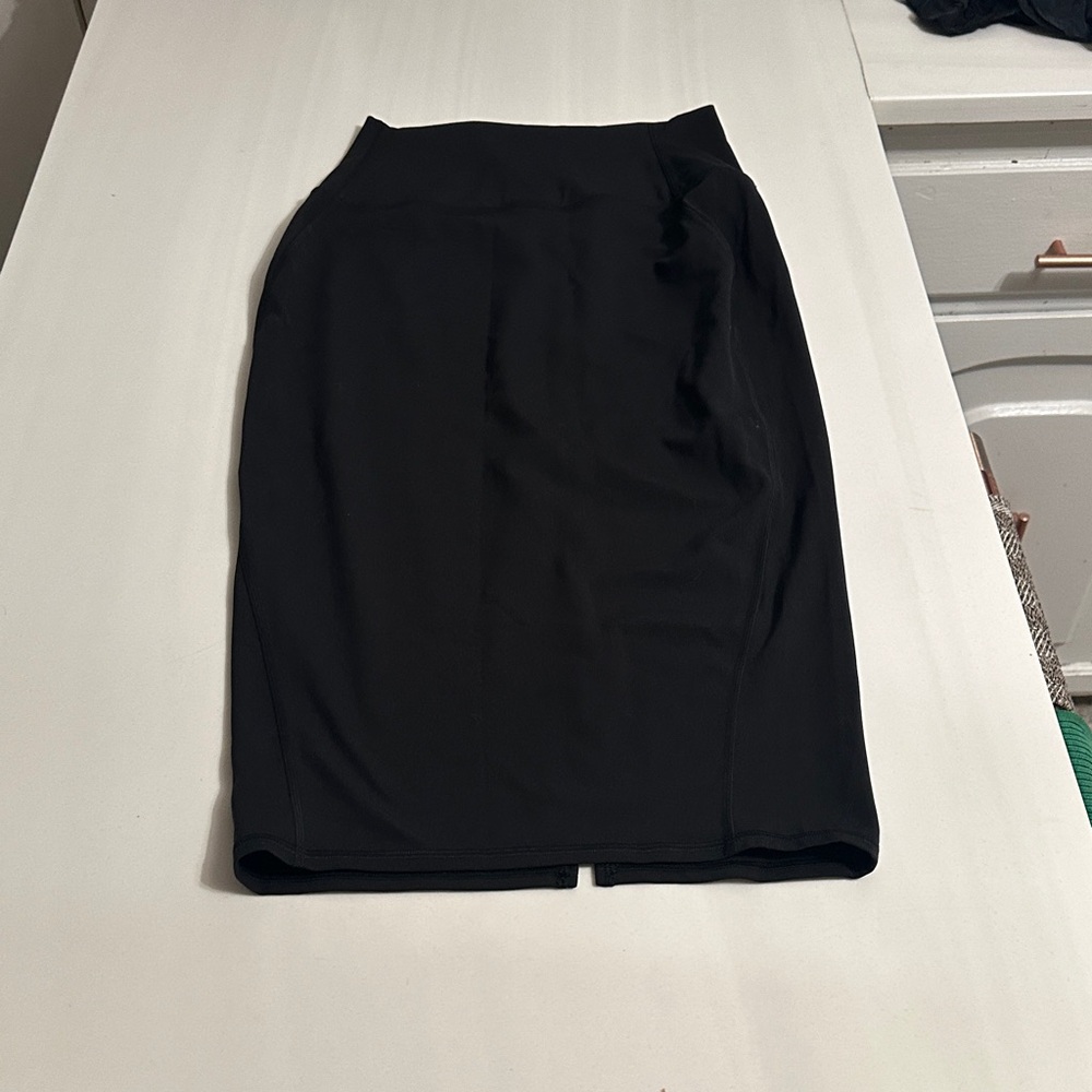 Lululemon Athletica align Classic Black Pencil Skirt